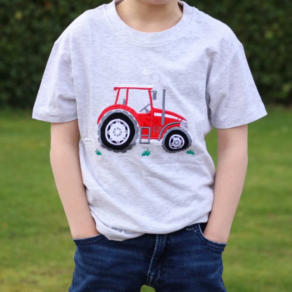 BCC Big Red Tractor 2 Web BRITISH COUNTRY COLLECTION Big Red Tractor