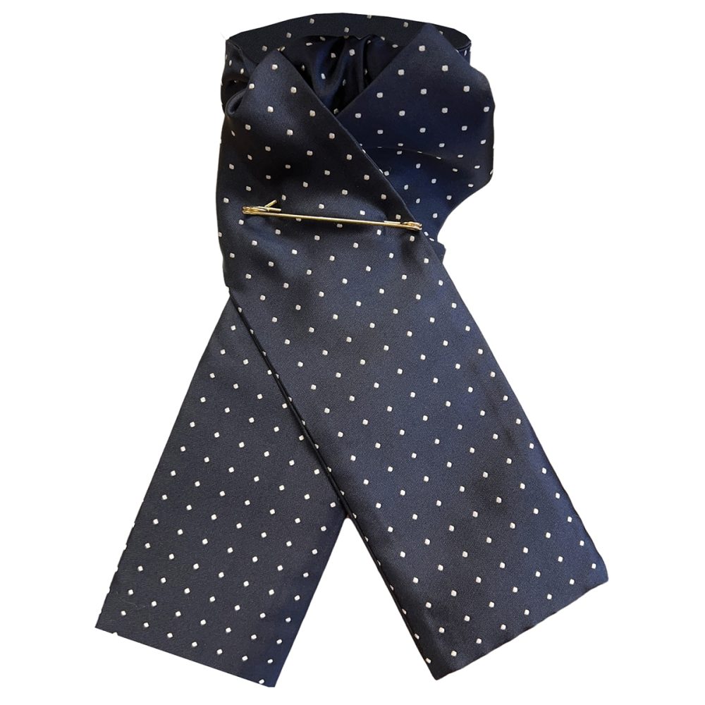 equit_rrp-nw_01 EQUETECH Pin Spot Ready Tied Stock